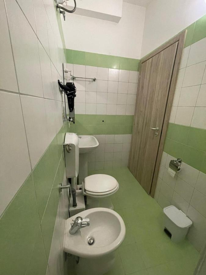 La Finestra Sul Mare B&B Crotone Exterior photo